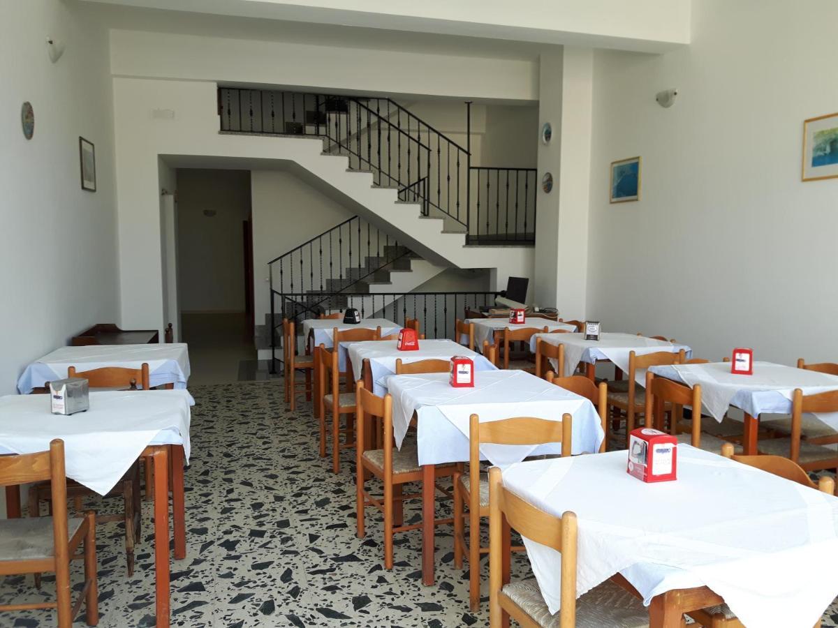 Parigino Hotel Палинуро Екстериор снимка