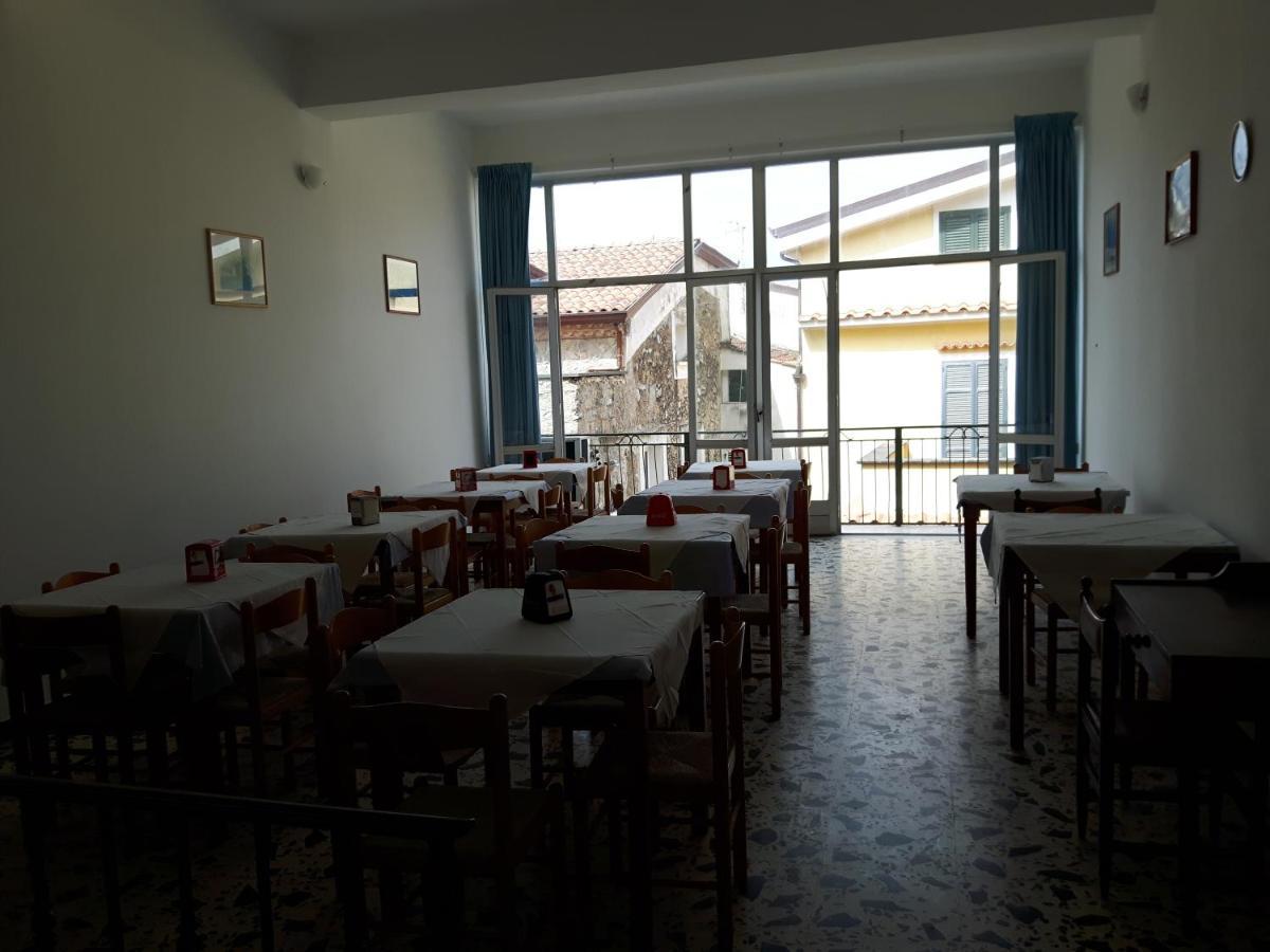 Parigino Hotel Палинуро Екстериор снимка