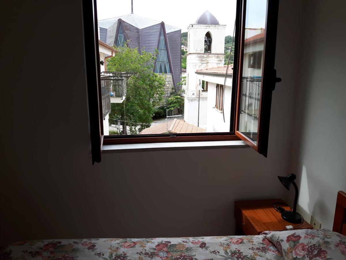Parigino Hotel Палинуро Екстериор снимка