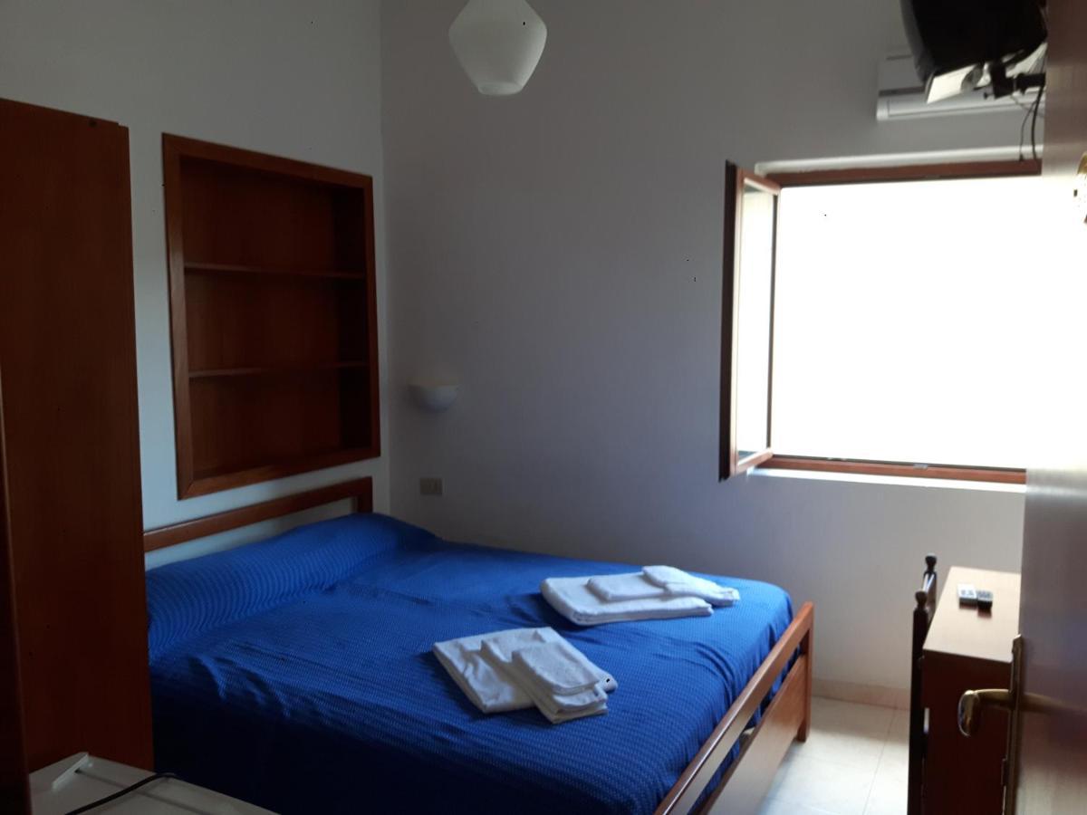 Parigino Hotel Палинуро Екстериор снимка