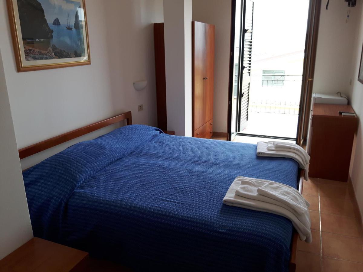 Parigino Hotel Палинуро Екстериор снимка