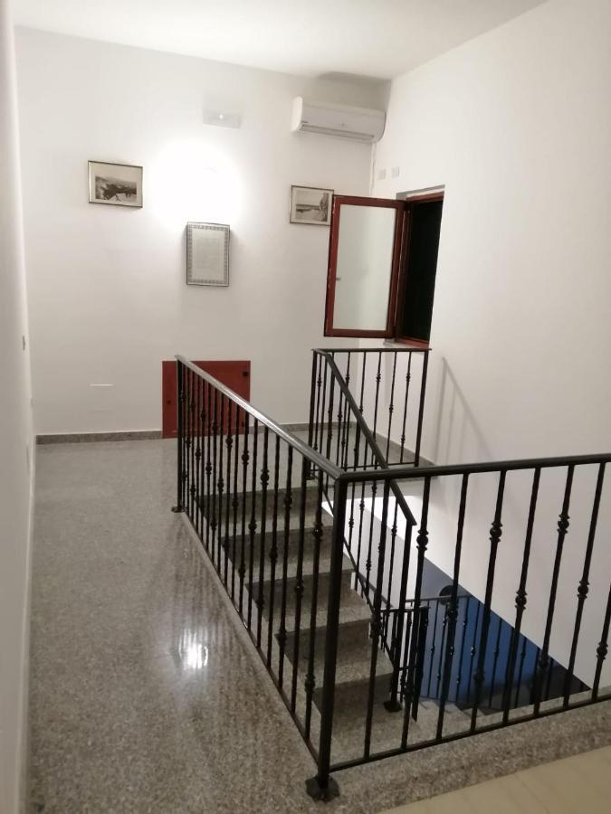 Parigino Hotel Палинуро Екстериор снимка