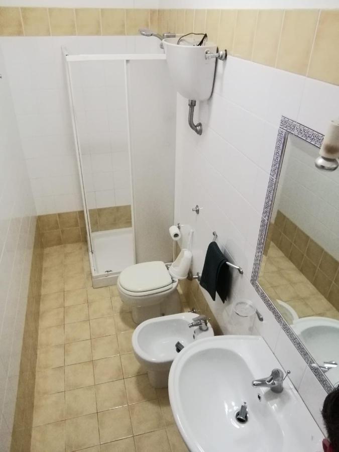 Parigino Hotel Палинуро Екстериор снимка