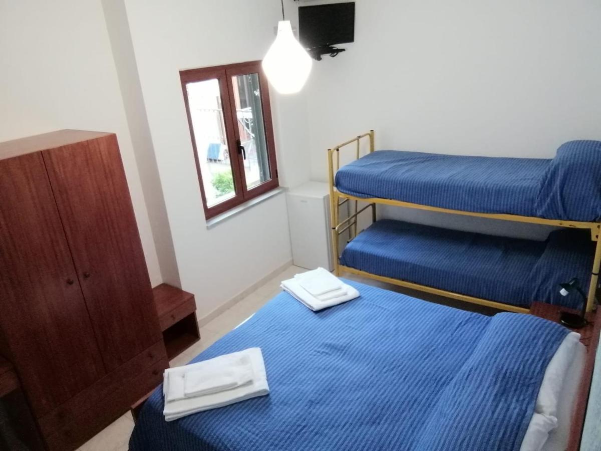 Parigino Hotel Палинуро Екстериор снимка